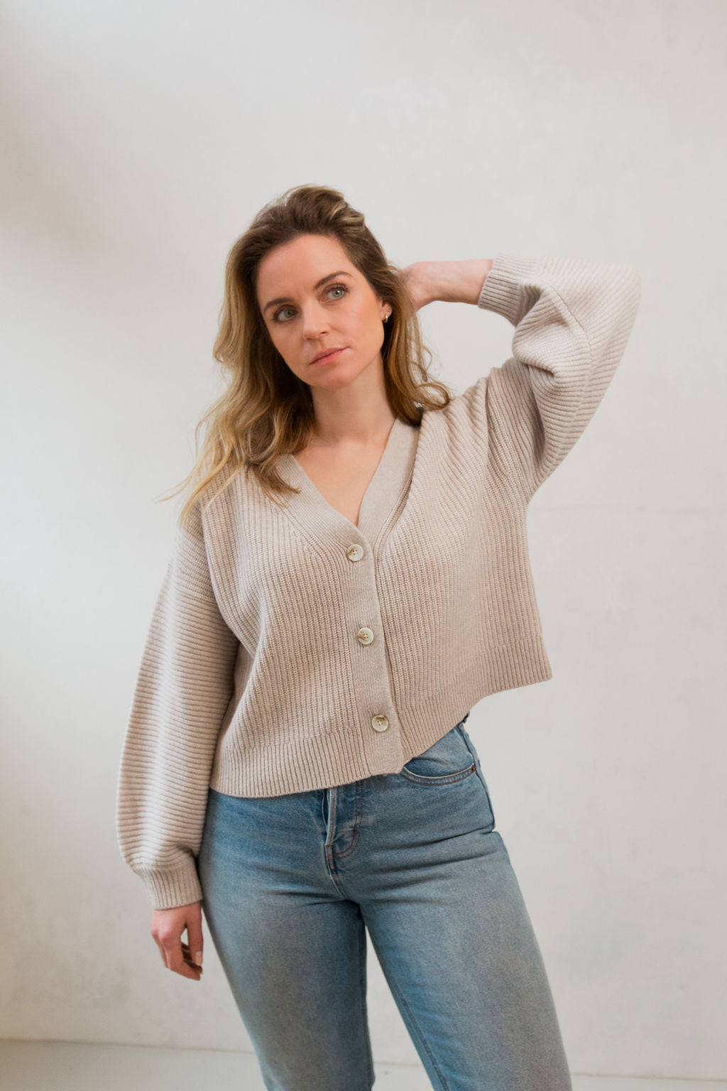 Jennifer Cashmere Merino Blend Cardigan in Pebble Grey