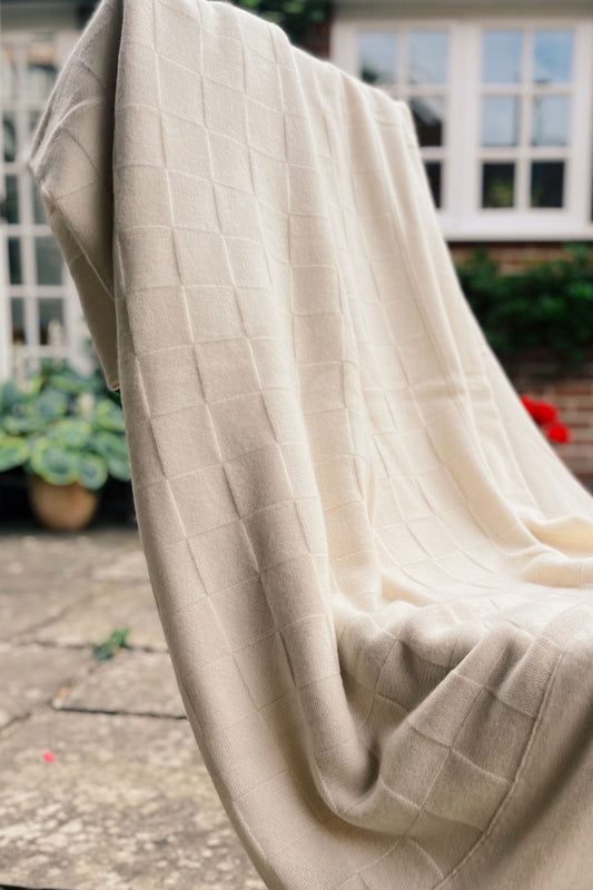 The Cashmere Cinema Blanket Antique White