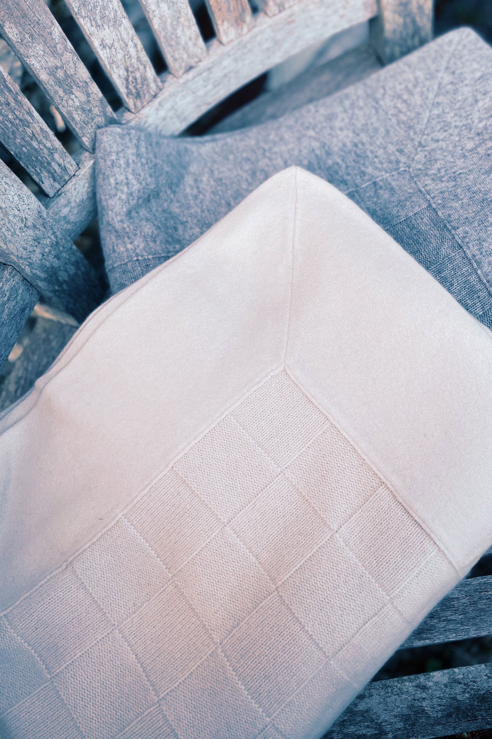The Cashmere Cinema Blanket Antique White