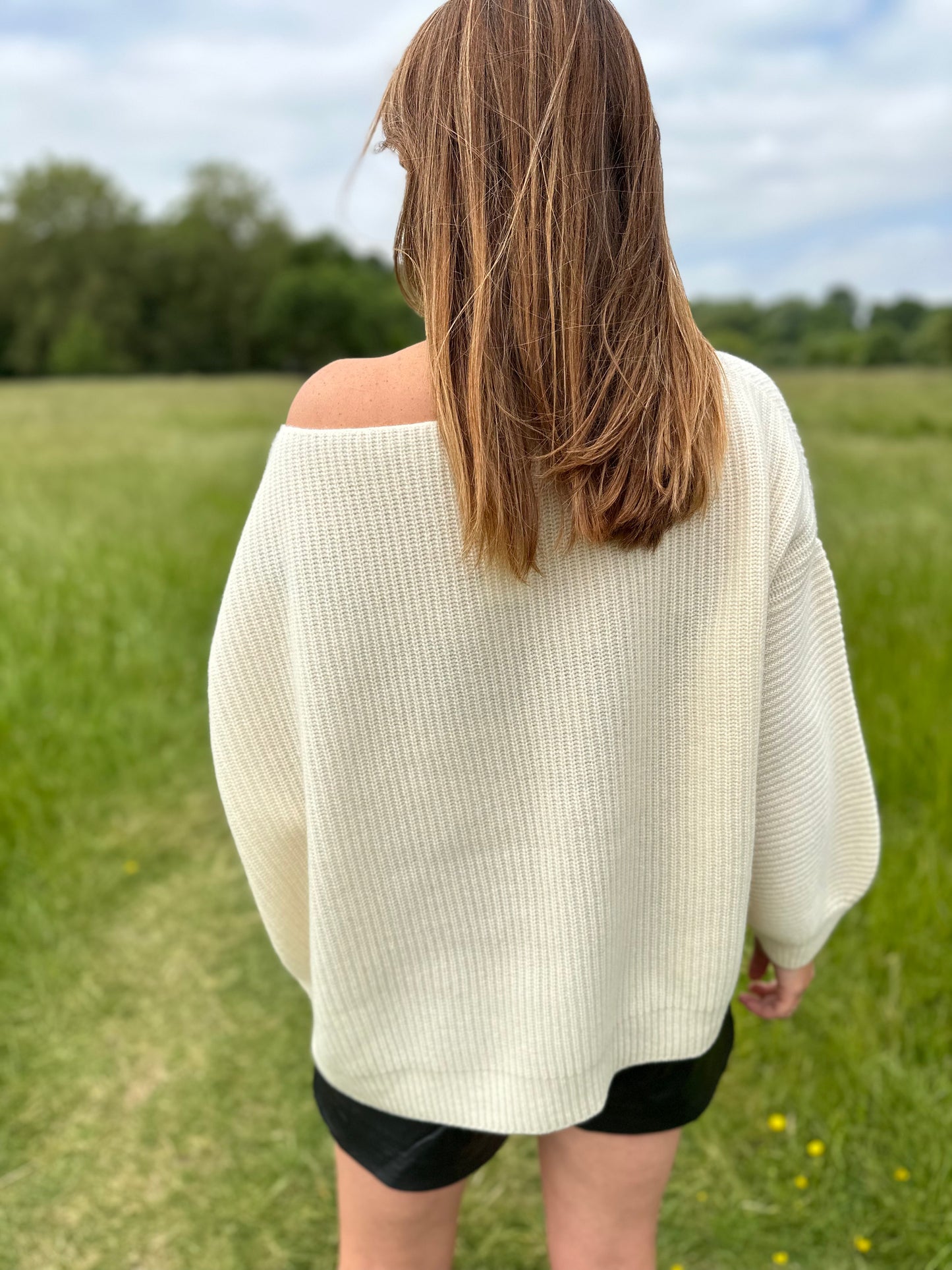 Fifi  Off-The-Shoulder Cashmere Sweater Antique White