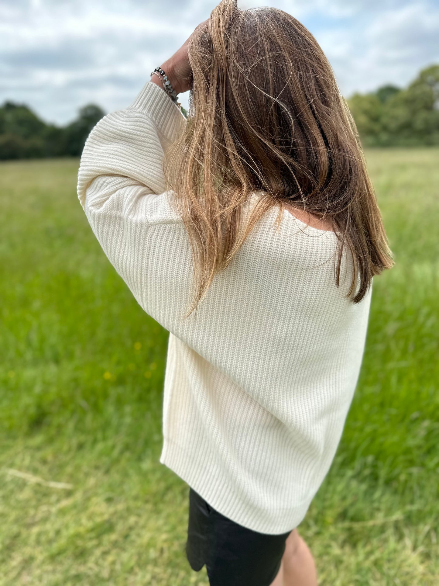 Fifi  Off-The-Shoulder Cashmere Sweater Antique White